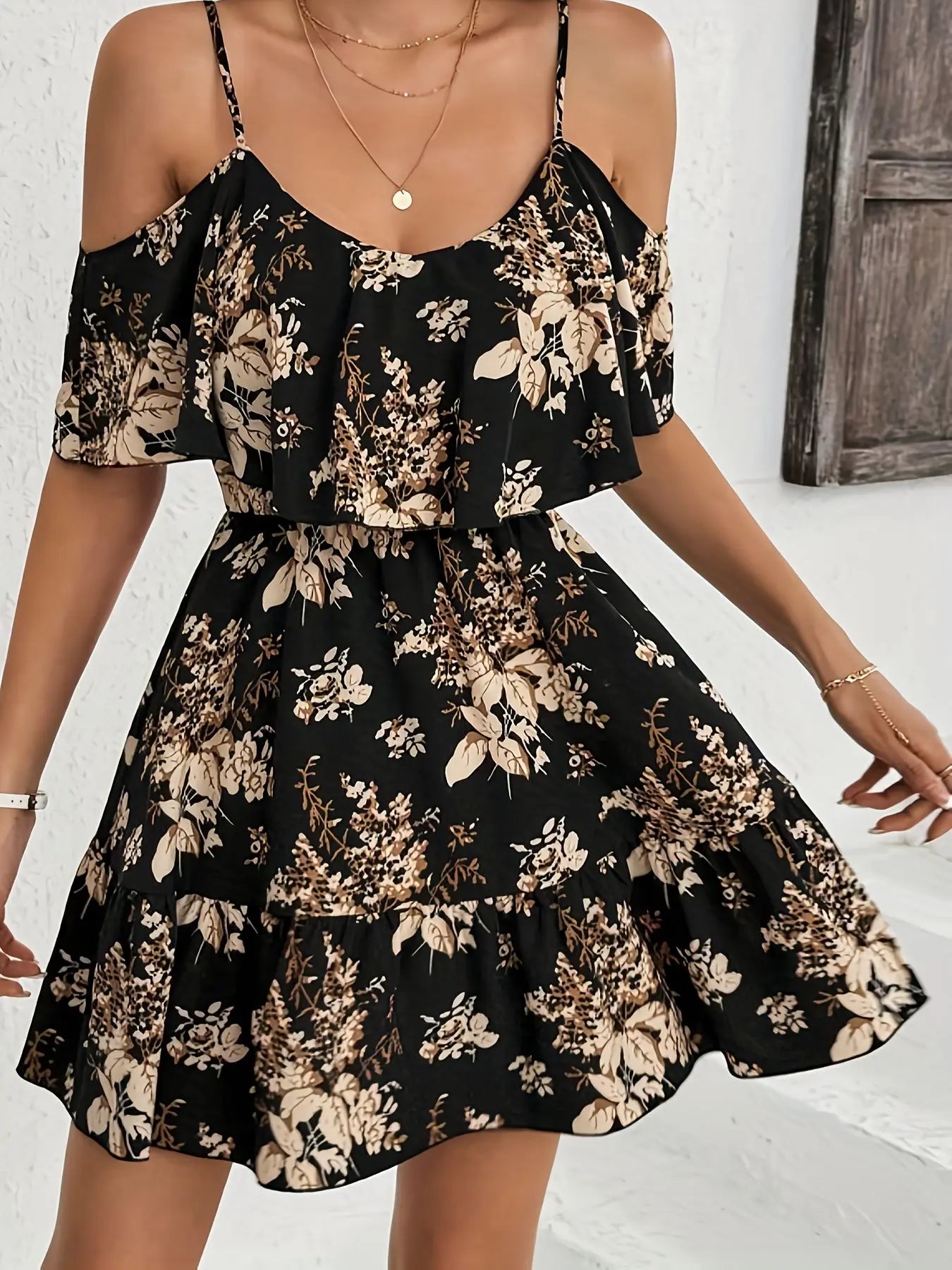 Elegant Printed Halter Neck Mini Dress Women's Bowed Waist Pleated Skirt Short Sleeve V-neck Gown for Ladies Fashionable