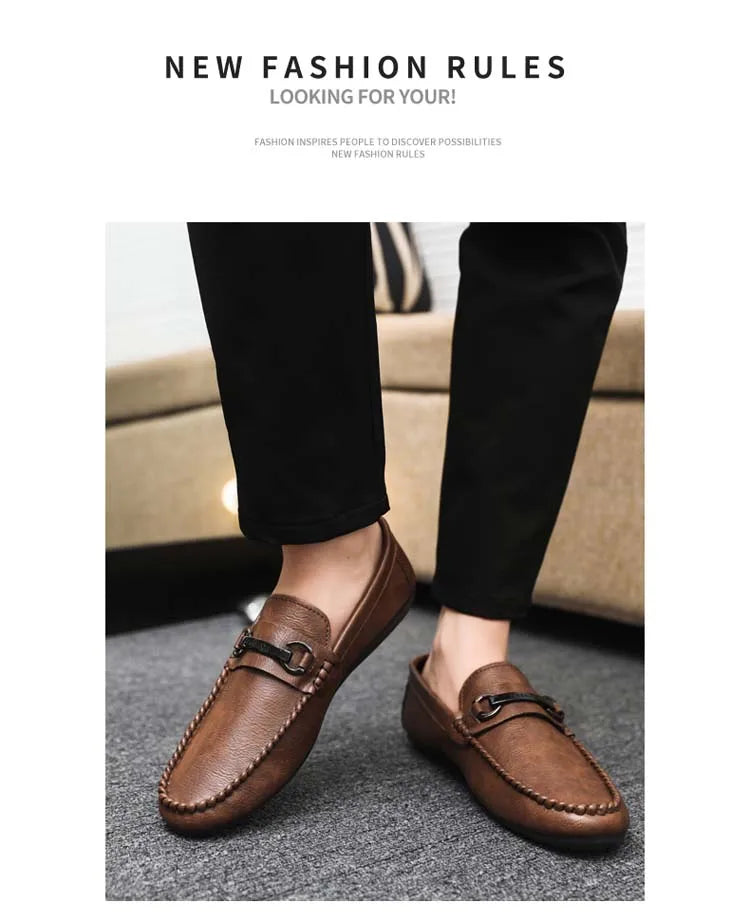 Breathable men's casual shoes in spring and summer leisure trend retro horse-bit buckle bean shoes fashion set foot pedal.